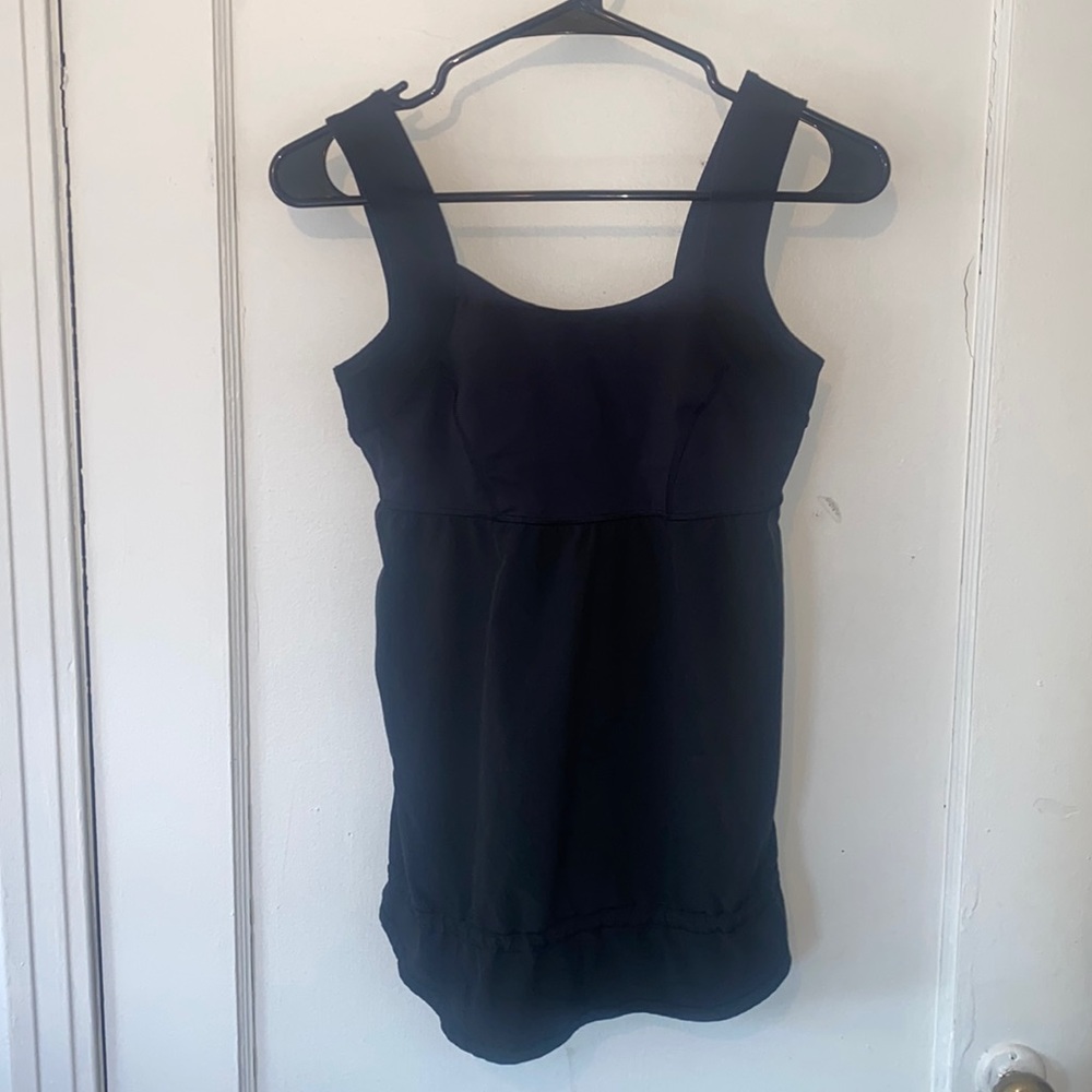 Lululemon elevate solid tank top with drawstring adjustable clinch waist